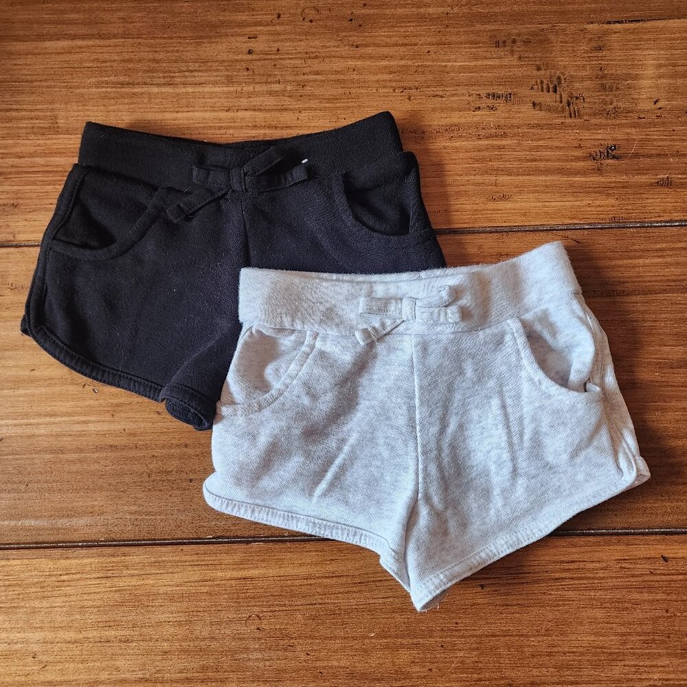 Garanimals 2 Toddler Girls Black & Gray Shorts With Elastic Waist Size 18 Months